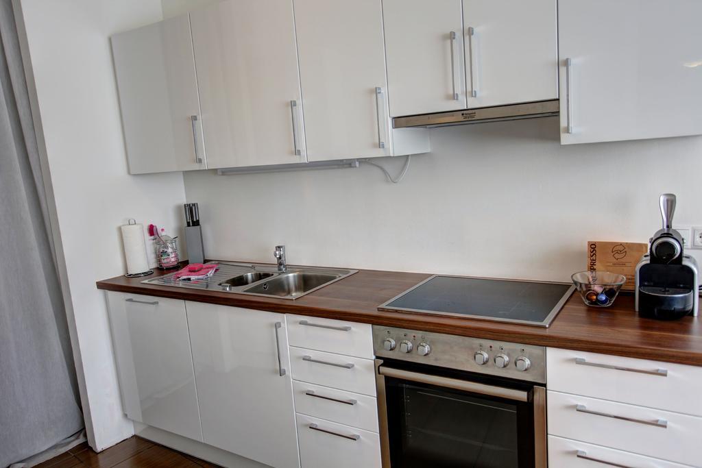 Gasser Apartments - Apartments Karlskirche Виена Екстериор снимка