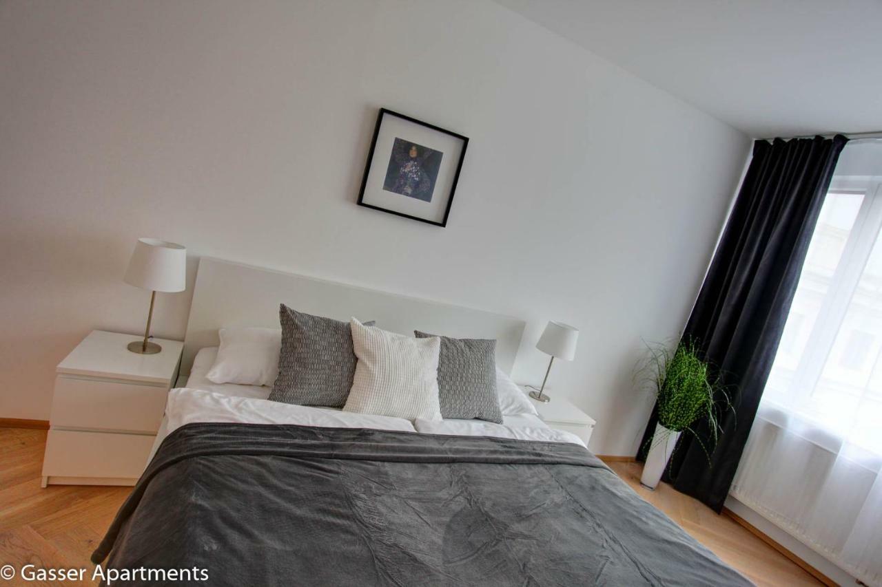 Gasser Apartments - Apartments Karlskirche Виена Екстериор снимка